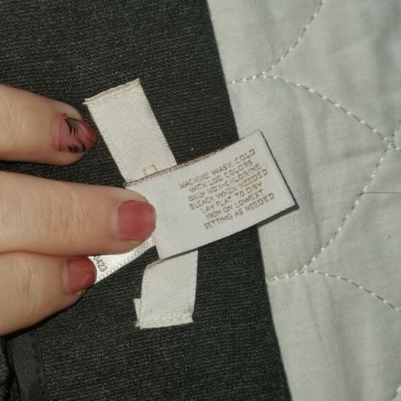 Chico's Dark Grey Dress Sz. 2 Short (16) Pants with Pockets - Picture 3 of 9